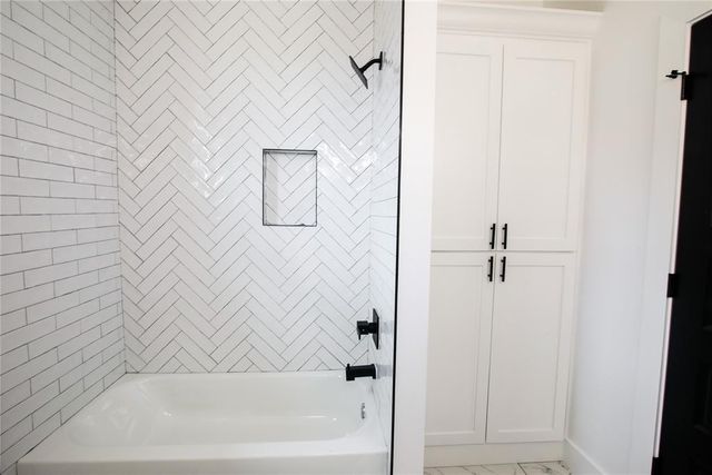 1198 Wolf Creek Drive, Blanchard, OK 73010