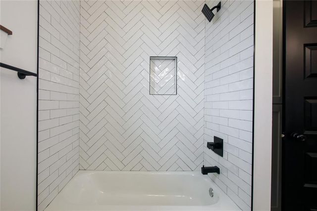 1198 Wolf Creek Drive, Blanchard, OK 73010