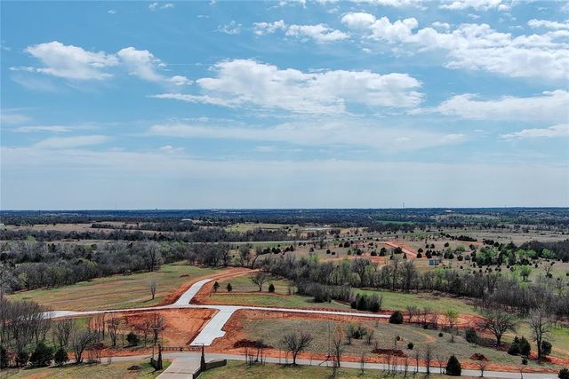 1198 Wolf Creek Drive, Blanchard, OK 73010