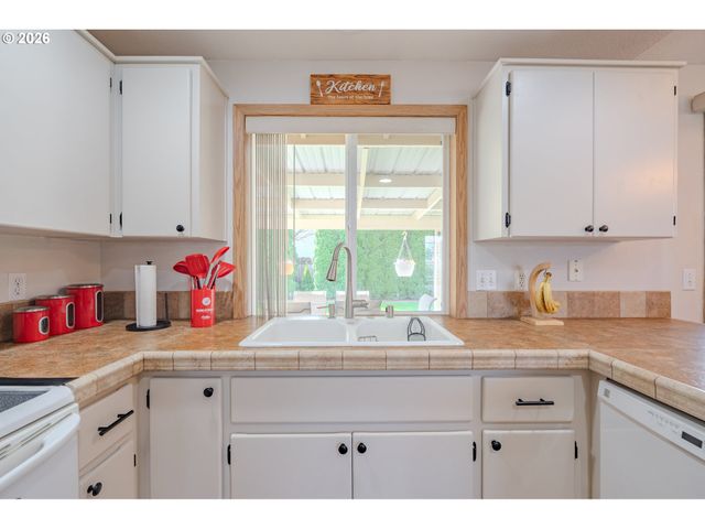 14203 Ne 52ND St, Vancouver, WA 98682