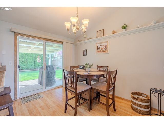 14203 Ne 52ND St, Vancouver, WA 98682