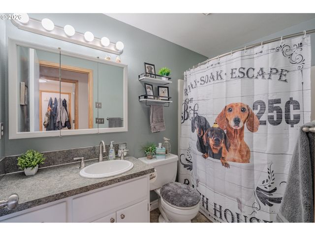 14203 Ne 52ND St, Vancouver, WA 98682