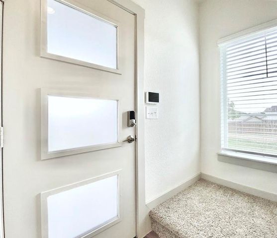 1005 Winnsboro LOOP, Round Rock, TX 78664