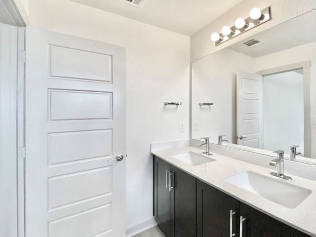 1005 Winnsboro LOOP, Round Rock, TX 78664