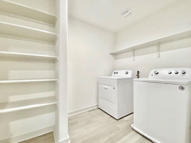 1005 Winnsboro LOOP, Round Rock, TX 78664