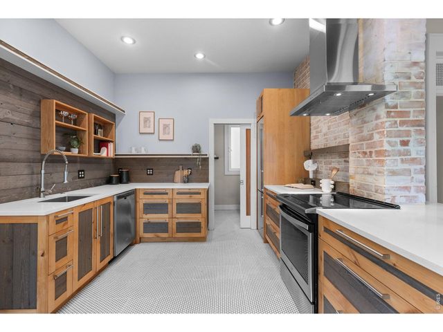 1905 Arapahoe Ave, Boulder, CO 80302
