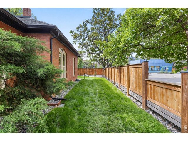 1905 Arapahoe Ave, Boulder, CO 80302