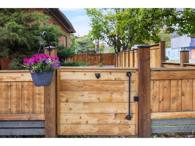 1905 Arapahoe Ave, Boulder, CO 80302