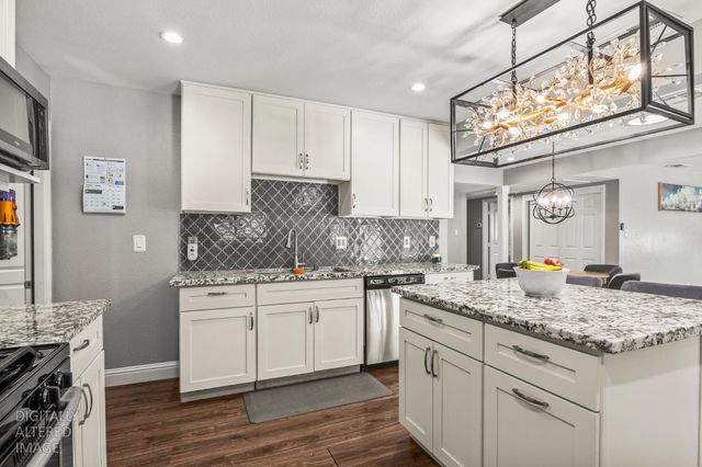 7013 Glass Slipper Way, Citrus Heights, CA 95621