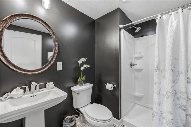 947 Birsay Court, Raymore, MO 64083