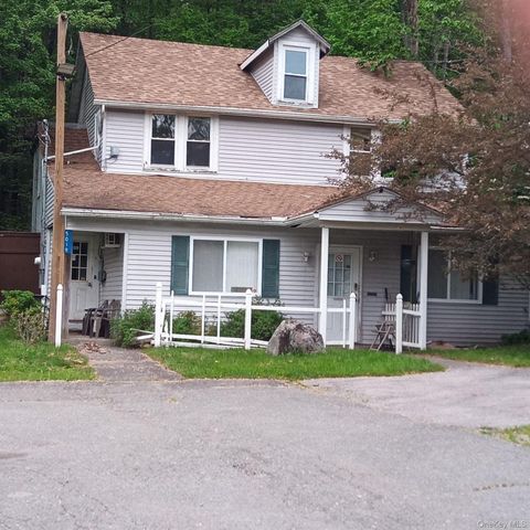 5017 S Fallsburg Main Street 5019, South Fallsburg, NY 12779