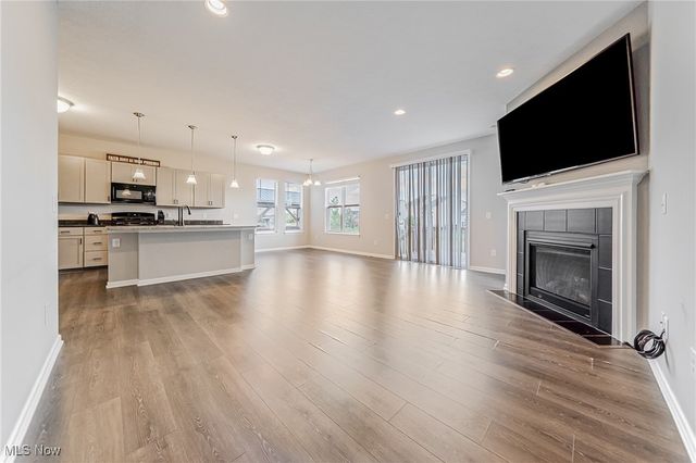 6515 Amber Way, North Ridgeville, OH 44039