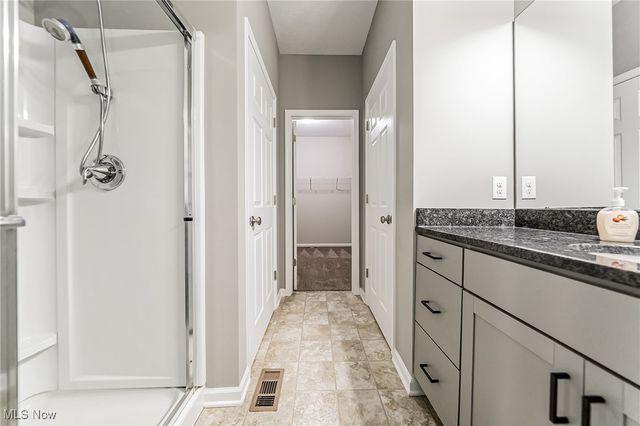 6515 Amber Way, North Ridgeville, OH 44039