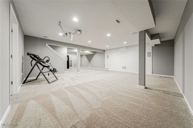 6515 Amber Way, North Ridgeville, OH 44039