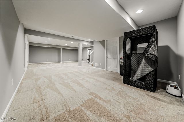 6515 Amber Way, North Ridgeville, OH 44039