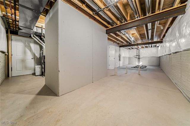 6515 Amber Way, North Ridgeville, OH 44039