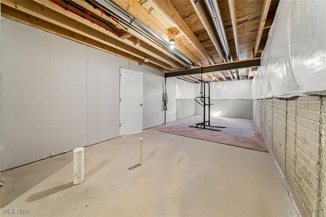 6515 Amber Way, North Ridgeville, OH 44039