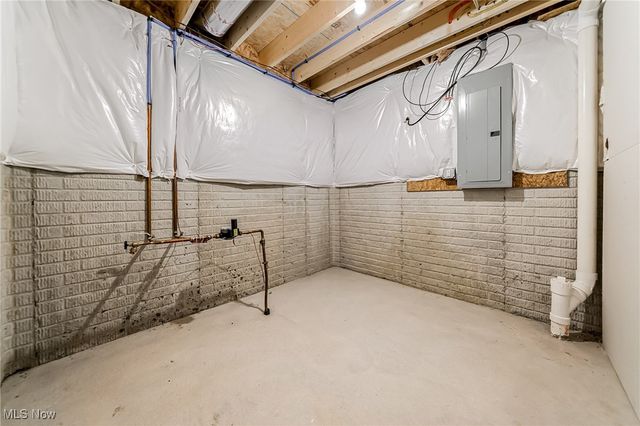 6515 Amber Way, North Ridgeville, OH 44039