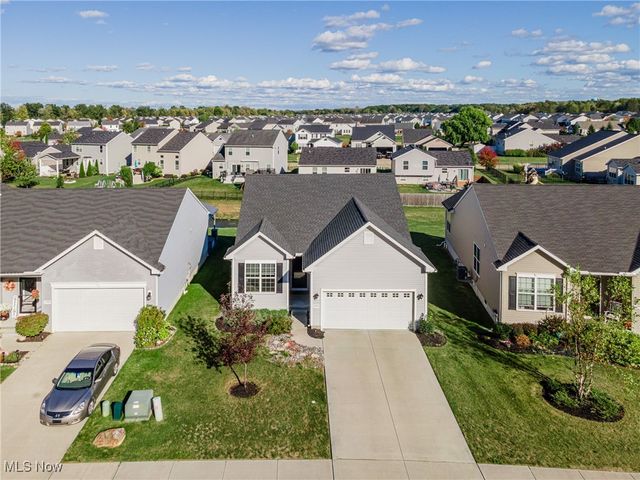 6515 Amber Way, North Ridgeville, OH 44039