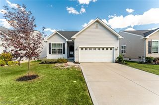 6515 Amber Way, North Ridgeville, OH 44039