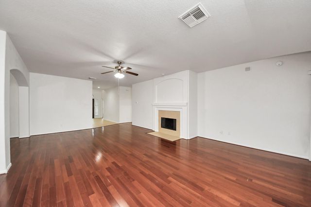 2412 Appian Way, Pearland, TX 77584