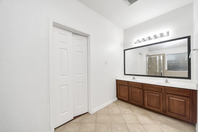 2412 Appian Way, Pearland, TX 77584