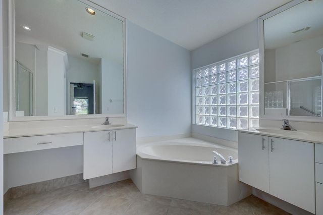 6523 Via Trento, Delray Beach, FL 33446