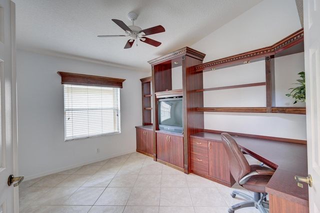 6523 Via Trento, Delray Beach, FL 33446