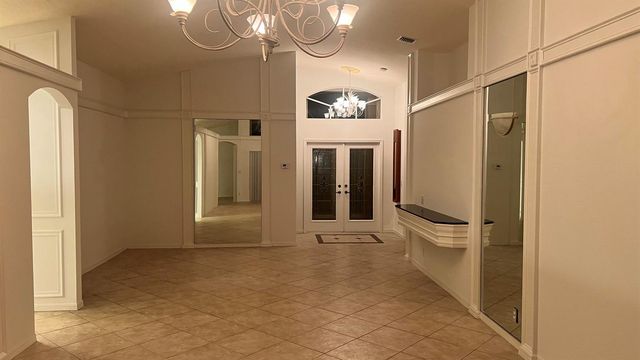6523 Via Trento, Delray Beach, FL 33446