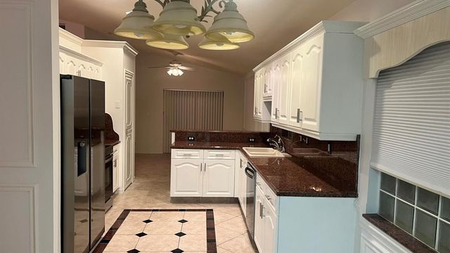 6523 Via Trento, Delray Beach, FL 33446