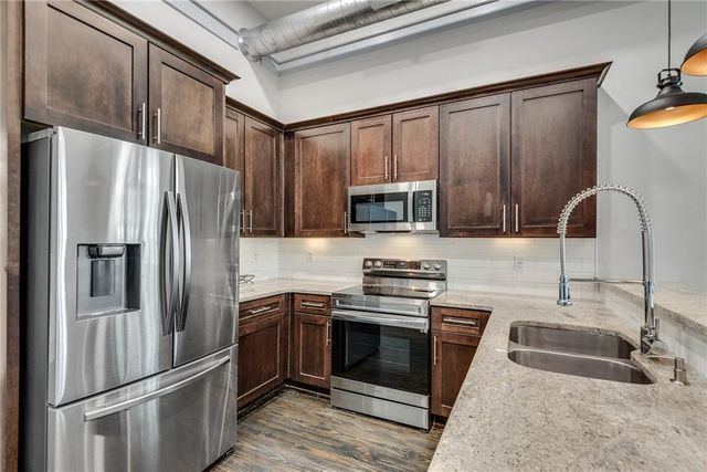 3371 Dogwood Dr 150, Hapeville, GA 30354