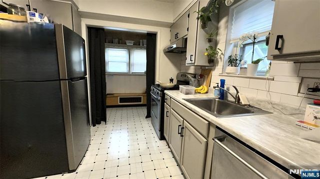415 Main Street, Ridgefield Park, NJ 07660