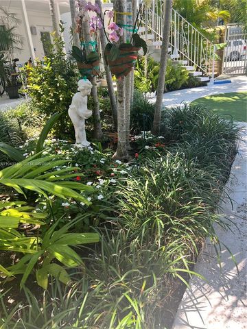 225 SE 16th Ave 8, Fort Lauderdale, FL 33301