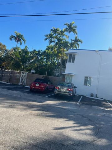 225 SE 16th Ave 8, Fort Lauderdale, FL 33301