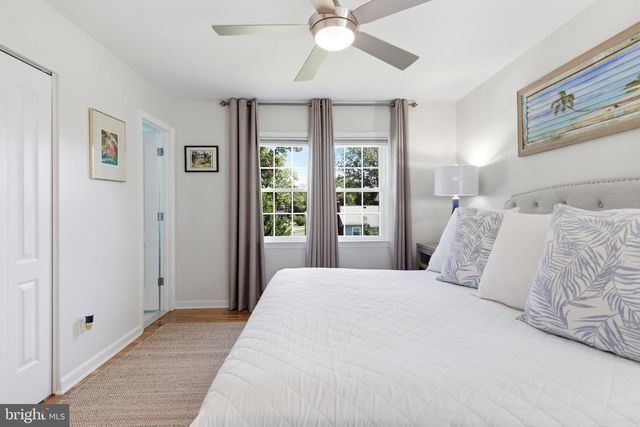 7711 HAYFIELD RD, Alexandria, VA 22315