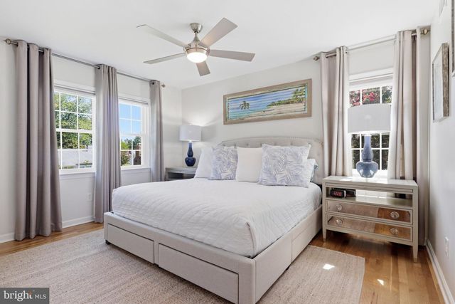 7711 HAYFIELD RD, Alexandria, VA 22315