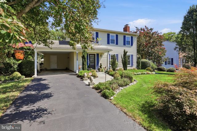 7711 HAYFIELD RD, Alexandria, VA 22315