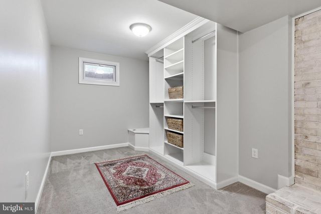7711 HAYFIELD RD, Alexandria, VA 22315