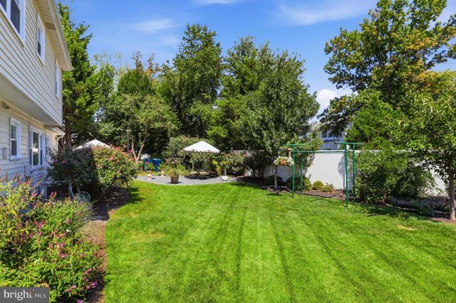 7711 HAYFIELD RD, Alexandria, VA 22315