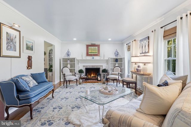 7711 HAYFIELD RD, Alexandria, VA 22315