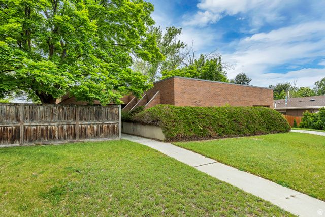 8734 S SUGARLOAF DR, Cottonwood Heights, UT 84093