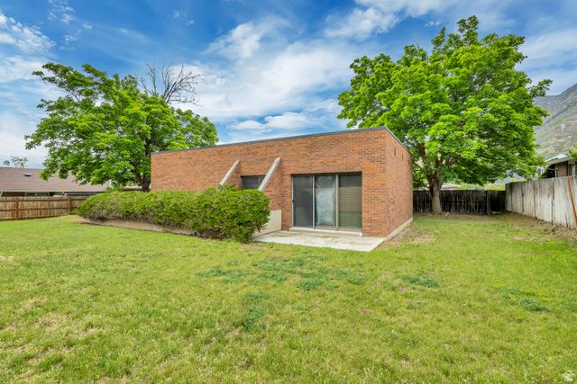 8734 S SUGARLOAF DR, Cottonwood Heights, UT 84093