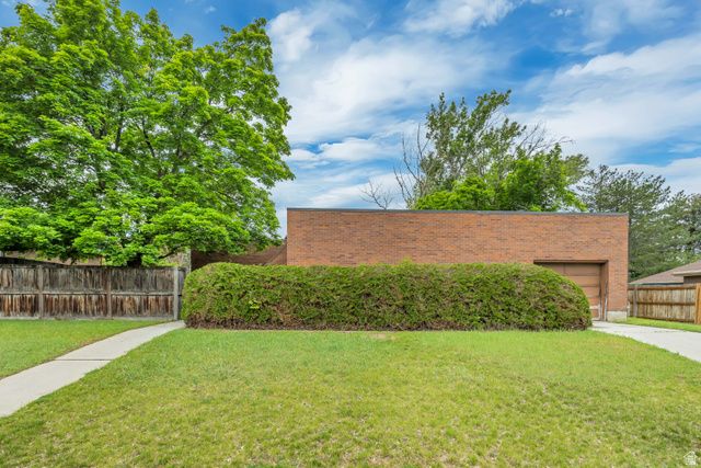 8734 S SUGARLOAF DR, Cottonwood Heights, UT 84093