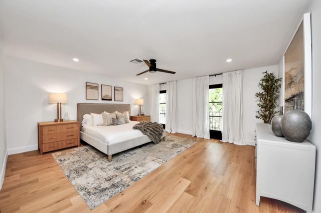 571 N Post Oak Lane, Houston, TX 77024