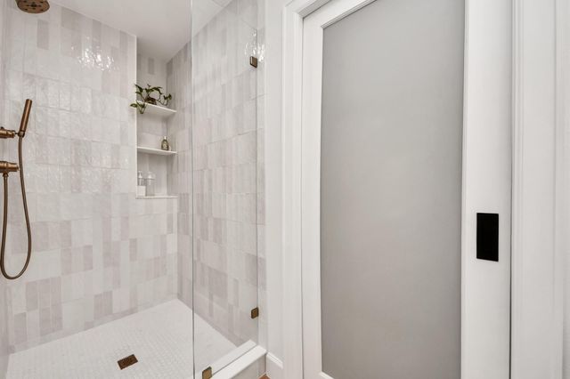 571 N Post Oak Lane, Houston, TX 77024