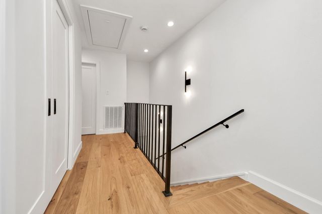 571 N Post Oak Lane, Houston, TX 77024