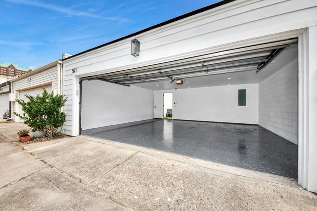 571 N Post Oak Lane, Houston, TX 77024