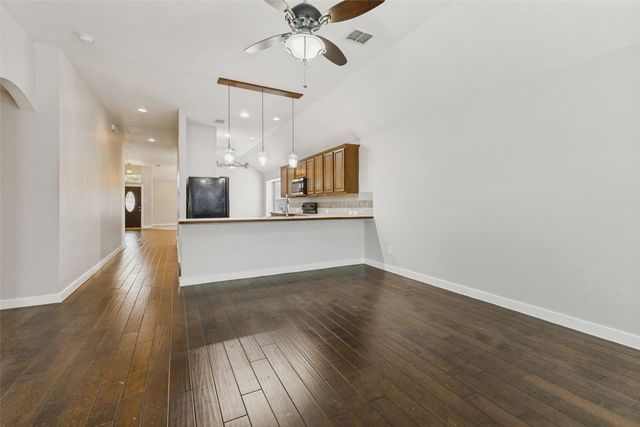 4034 Heavenly Way, Heartland, TX 75126