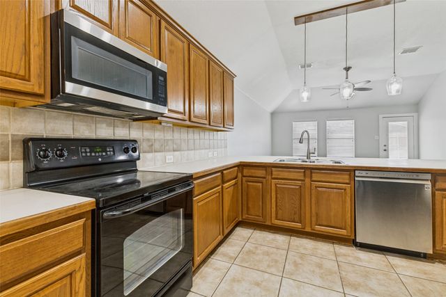 4034 Heavenly Way, Heartland, TX 75126