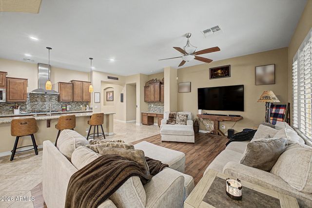 7282 W ROWEL Road, Peoria, AZ 85383